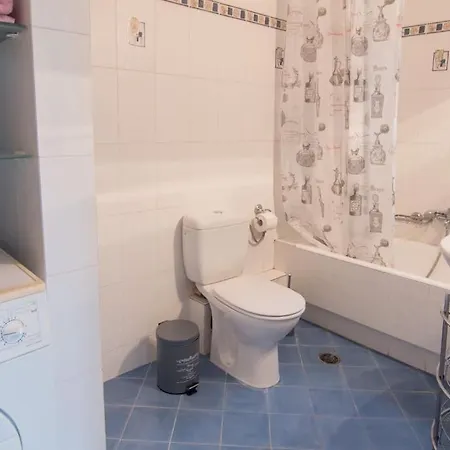 Apartment Artsy&charming 70 M2 Flat- 300 Mtrs From The