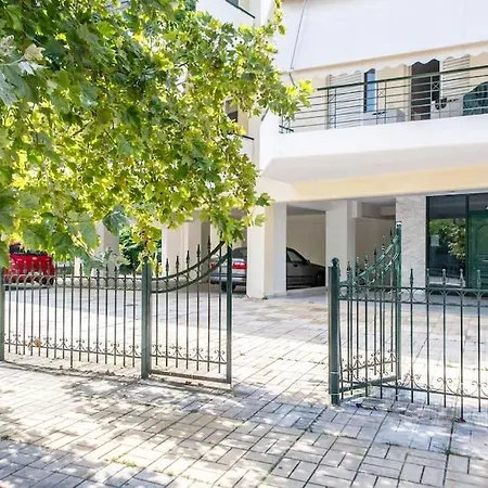 Artsy&charming 70 M2 Flat- 300 Mtrs From The Apartment *