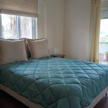 Artsy&charming 70 M2 Flat- 300 Mtrs From The Apartment Kalamata