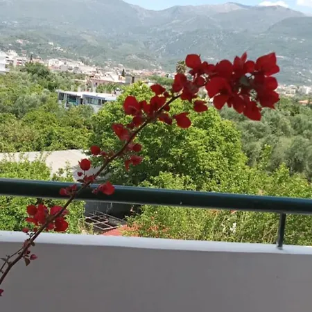 Artsy&charming 70 M2 Flat- 300 Mtrs From The Apartment
